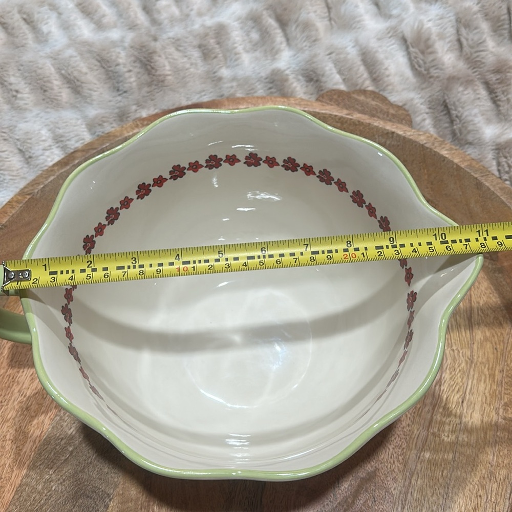 The Pioneer Woman Classic Charm Batter Bowl - Picture 6 of 7